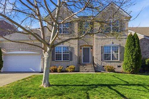 9706 Valley Springs Dr, Brentwood, TN, 37027-8347 | Card Image