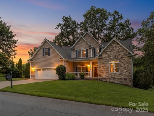 9 Foggy Glen Dr, Arden, NC, 28704-6303 | Card Image