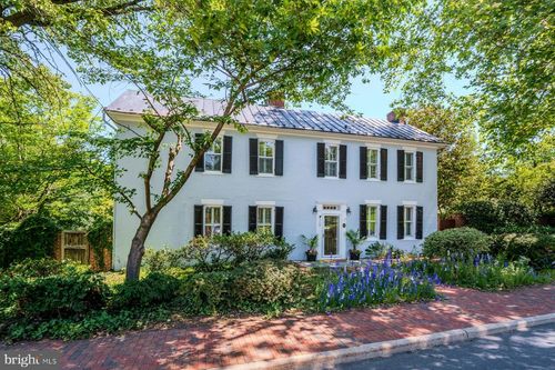 208 Edwards Ferry Rd Ne, LEESBURG, VA, 20176-2304 | Card Image