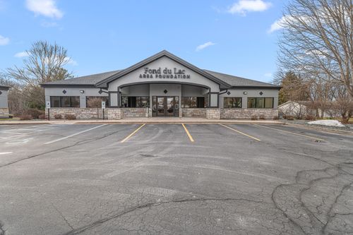 ste-d-1020 S Main St, Fond Du Lac, WI, 54935-6139 | Card Image