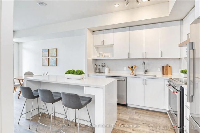 425 - 9000 Jane St, Condo with 1 bedrooms, 2 bathrooms and null parking in Concord ON | Image 13