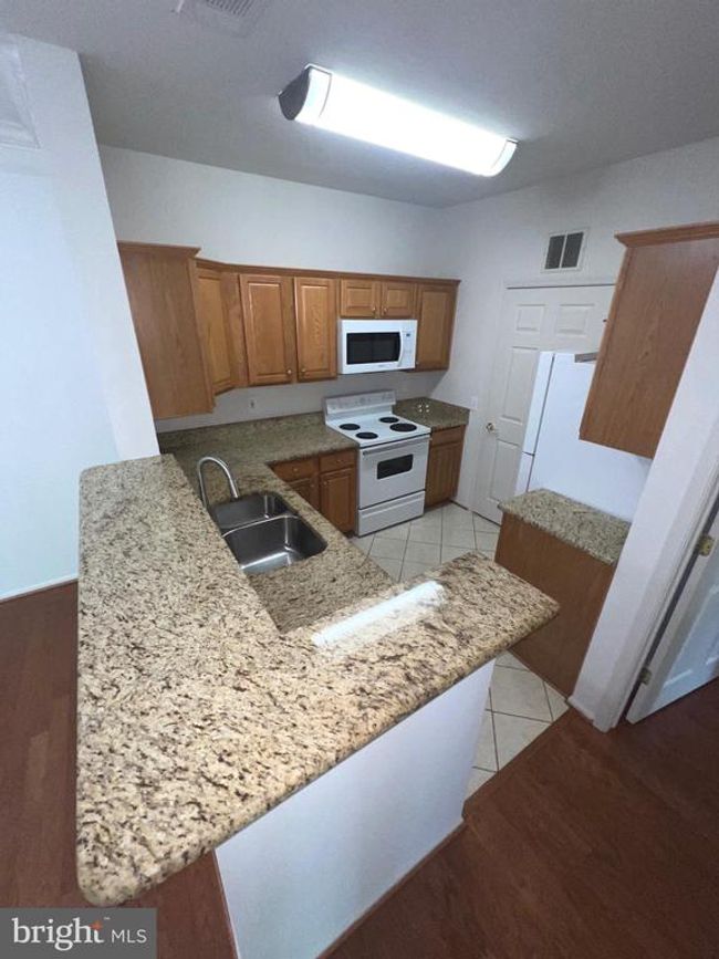 UNIT-10308 - 1521 Spring Gate Dr, Condo with 2 bedrooms, 2 bathrooms and null parking in MCLEAN VA | Image 10