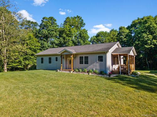 83 Cotter Rd, Highland, NY, 12528-2286 | Card Image