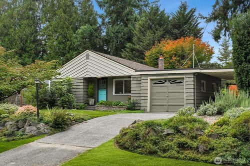 18739 12th Avenue Ne, Shoreline, WA, 98155 | Card Image