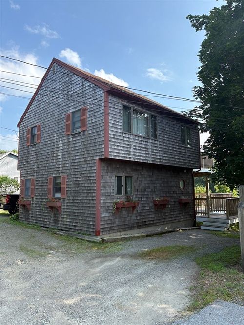 334 Granite St, Rockport, MA, 01966-1000 | Card Image