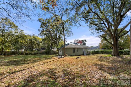 304 Bush St, Gastonia, NC, 28056-6382 | Card Image