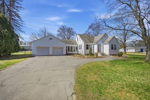 182 Lockhouse Rd, Westfield, MA, 01085-1236 | Card Image