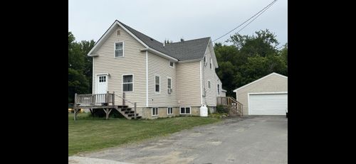 16 Pleasant Street, Newport, ME, 04953 | Card Image