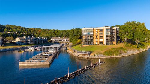 204-4346 Lakeshore Ln, Chattanooga, TN, 37415-7168 | Card Image