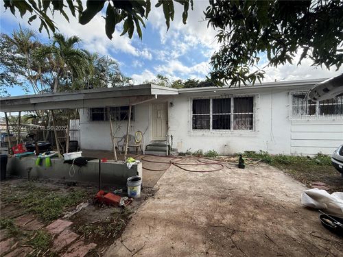 2200 Nw 110th St, Miami, FL, 33167-3016 | Card Image