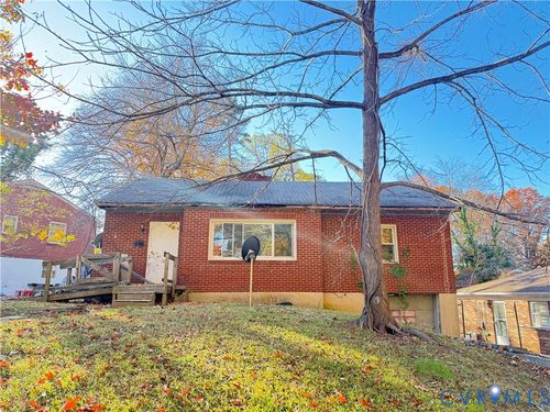 371 Norwood Dr, Danville, VA, 24540-2117 | Card Image