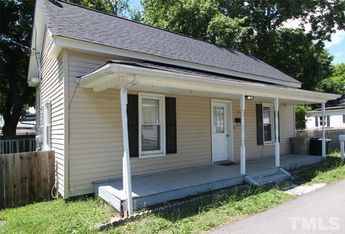 110 Emory St, Garner, NC, 27529-3310 | Card Image