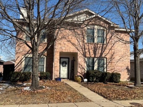 2549 Pilgrim Rest Dr, Dallas, TX, 75237-3640 | Card Image