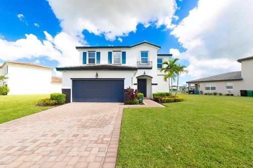 8204 Nw Greenbank Cir, Port Saint Lucie, FL, 34987-3045 | Card Image