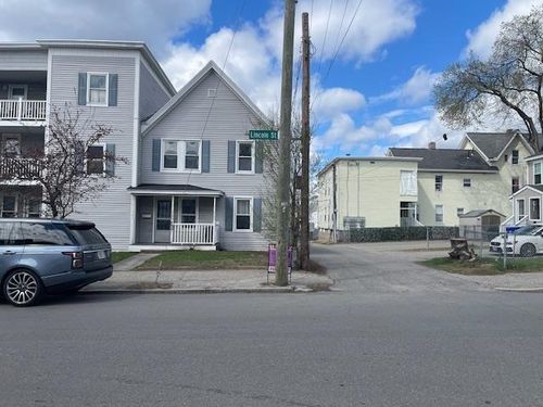 460 Lincoln Street, Manchester, NH, 03103 | Card Image