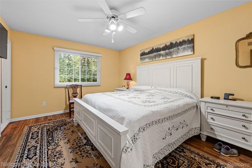 710 Turnberry Dr, Saint Clair, MI, 48079-4280 | Card Image