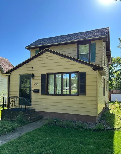352 3rd St, Tracy, MN, 56175-1215 | Card Image