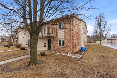 W168N11519 El Camino Dr, Germantown, WI, 53022-3290 | Card Image
