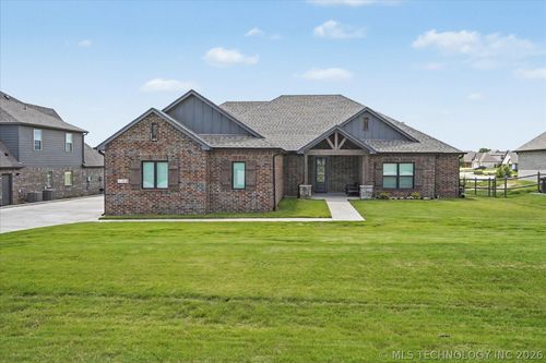11410 S 212th East Ave, Broken Arrow, OK, 74014-5298 | Card Image