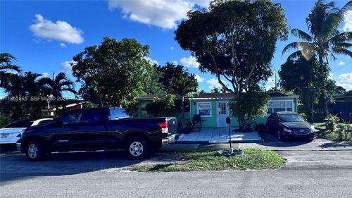 5330 Nw 182nd St, Miami Gardens, FL, 33055-3153 | Card Image