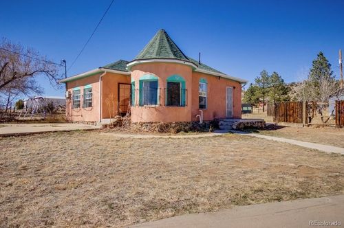 402 W Pine St, Walsenburg, CO, 81089-2449 | Card Image
