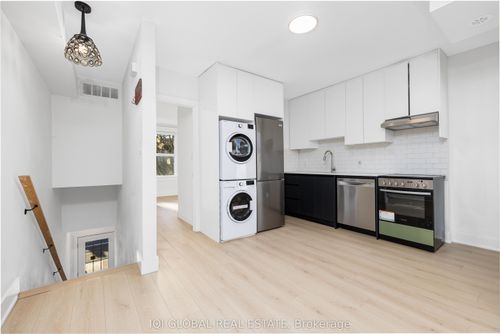 upper-unit-633 Ossington Avenue, Toronto, ON, M6G3T6 | Card Image