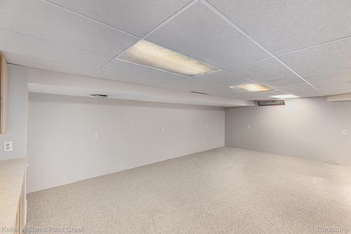 42003 Toddmark Ln, Clinton Township, MI, 48038-5401 | Card Image