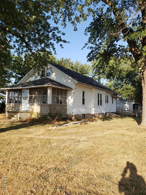 18018 State Route 127, Carlyle, IL, 62231-6048 | Card Image