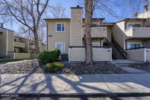 m266-555 E Patriot Blvd, Reno, NV, 89511 | Card Image