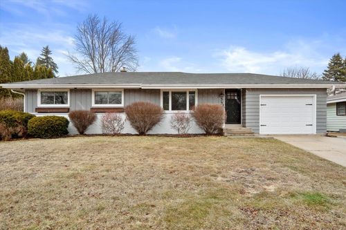 334 Barry Avenue, Port Washington, WI, 53074 | Card Image