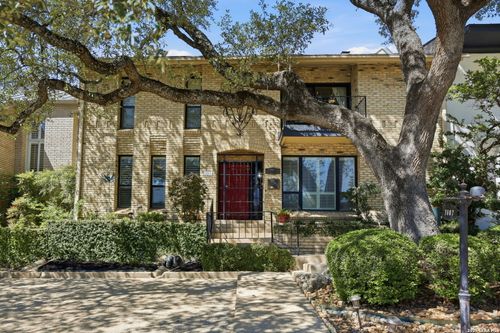 3807 E Songbird, San Antonio, TX, 78229-2603 | Card Image