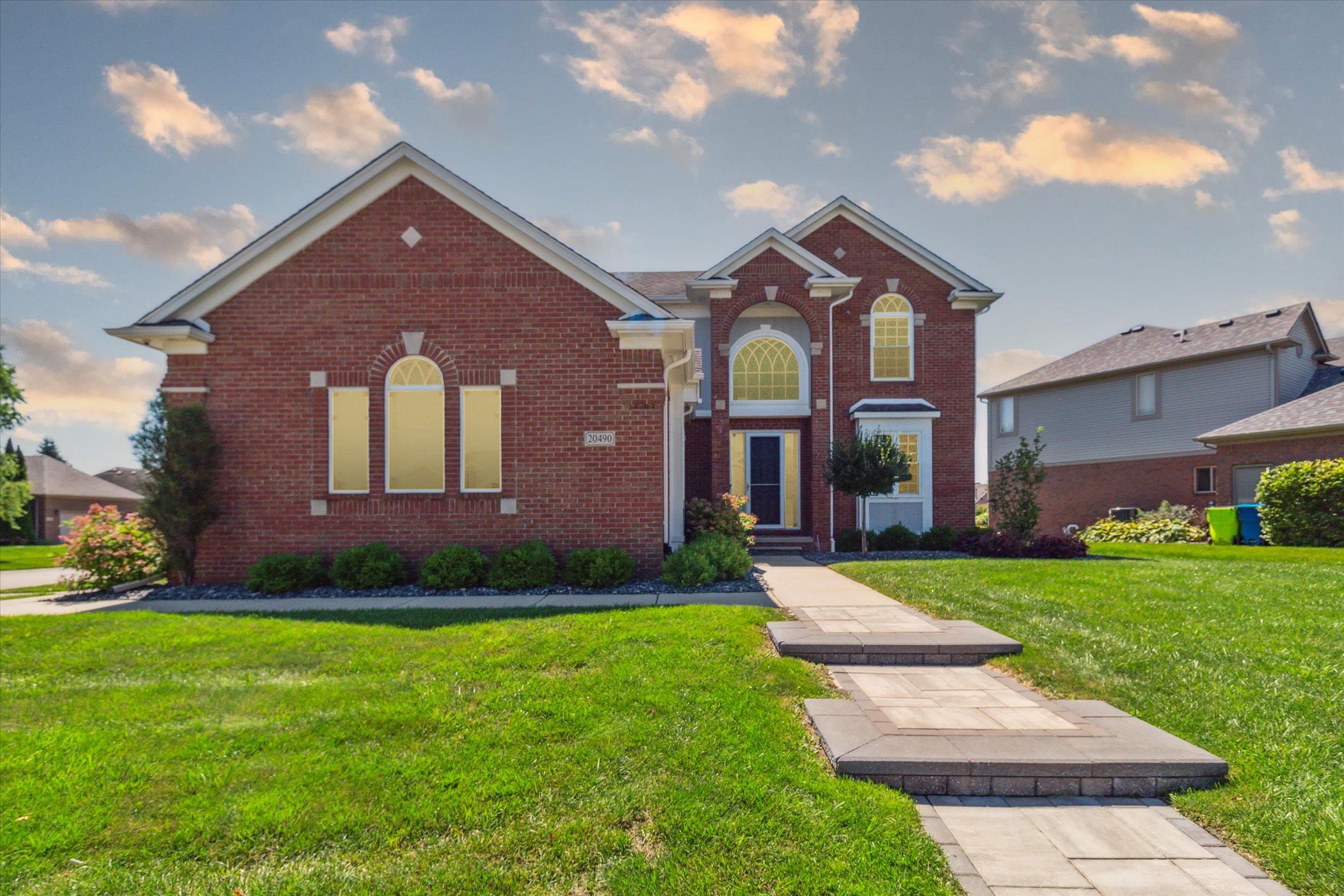Street Martins Ave, Macomb, MI 48044