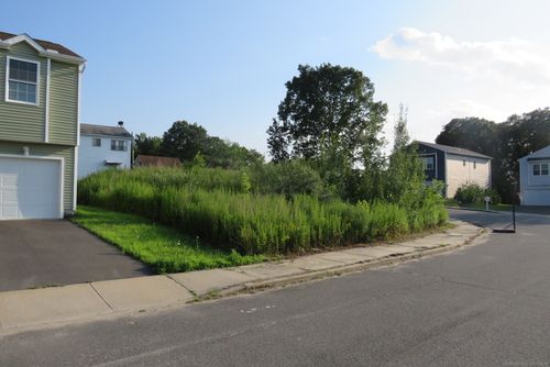 lot-9-16 Kingsley Court, Waterbury, CT, 06704 | Card Image
