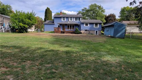 73 Charleswood Dr, Pittsford, NY, 14534-2747 | Card Image