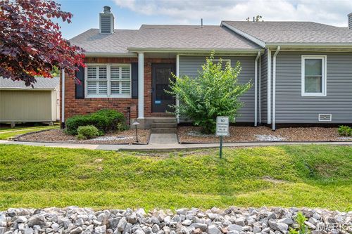apt-20-300 Pine Lake Rd, Collinsville, IL, 62234-4943 | Card Image