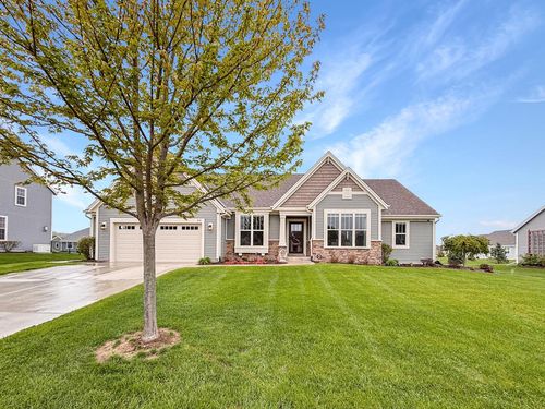 616 Westlawn Avenue, Mukwonago, WI, 53149 | Card Image