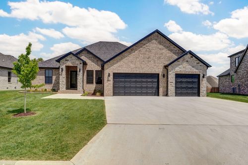 1698 N Marlowe Ave, Springfield, MO, 65802-3670 | Card Image
