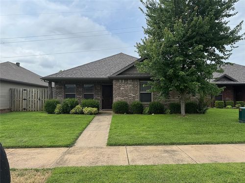 3905 Sw Capstone Ave, Bentonville, AR, 72712-4653 | Card Image