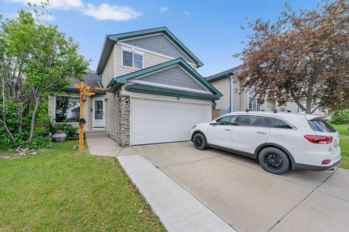 29 Country Hills Drive Nw, Calgary, AB, T3K4S2 | Card Image