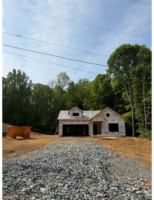 1676 Little Creek Cir, Winston Salem, NC, 27103-6622 | Card Image