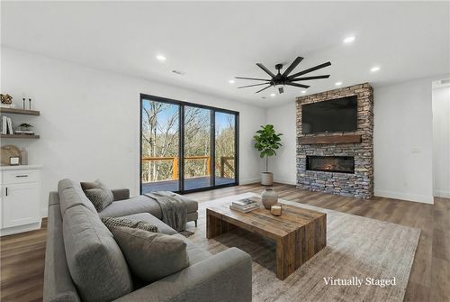 29 Annabell Ln, Bella Vista, AR, 72715-7818 | Card Image