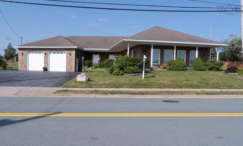 1638 Shore Rd, Eastern Passage, NS, B3G1G3 | Card Image