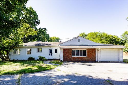 71 Sivon Drive, Painesville, OH, 44077 | Card Image