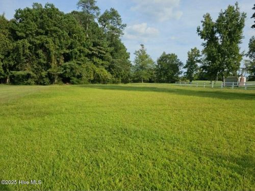 108 Court St, Jacksonville, NC, 28540-4619 | Card Image