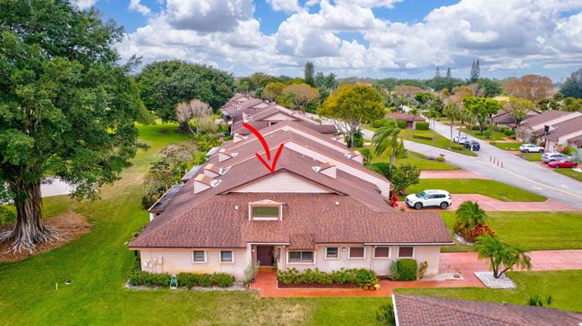 6700 Versailles Ct, Condo with 3 bedrooms, 3 bathrooms and null parking in Lake Worth FL | Image 7