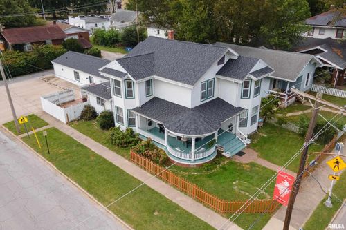 2101 Walnut St, Murphysboro, IL, 62966-1913 | Card Image