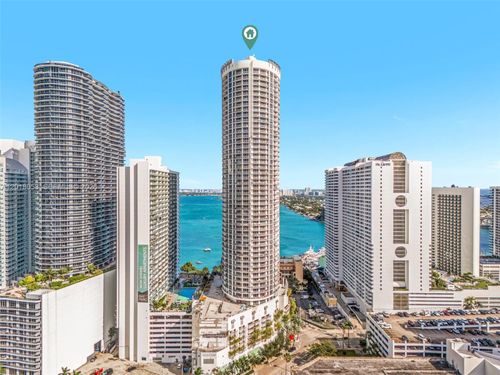 1407-1750 N Bayshore Dr, Miami, FL, 33132-3205 | Card Image