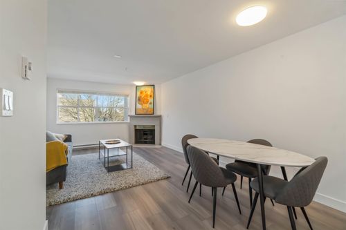 309-2928 Commercial Drive, Vancouver, BC, V5N4C9 | Card Image