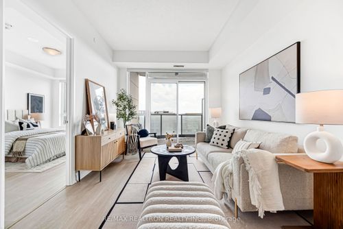 1207-398 Highway 7 E, Richmond Hill, ON, L4B0G6 | Card Image