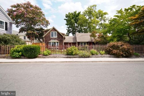11 Church St, LEWES, DE, 19958-1303 | Card Image